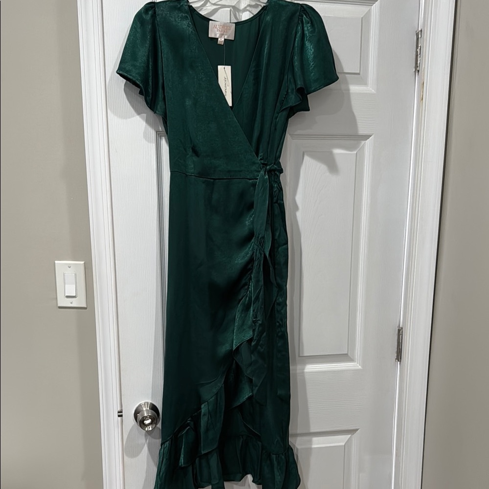 Elegant Green Wrap Dress